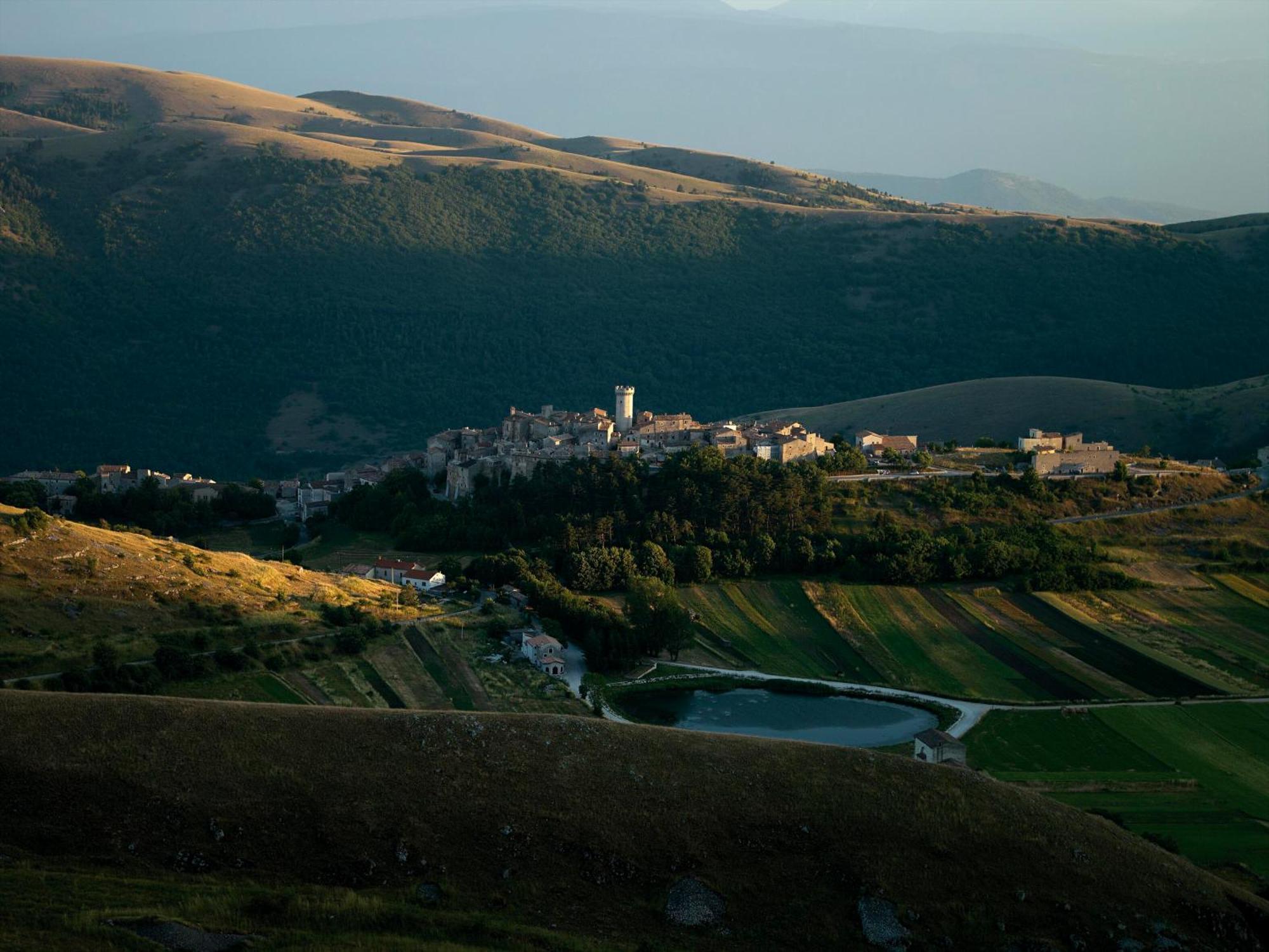 Sextantio Albergo Diffuso Santo Stefano Di Sessanio Esterno foto